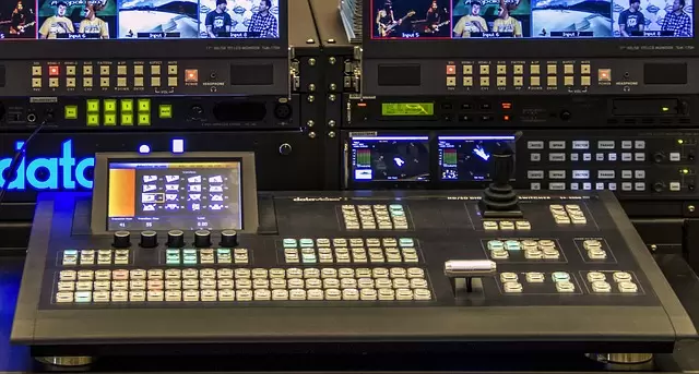 Konferencja - Zjawiska językowe i komunikacyjne we współczesnych mediach 