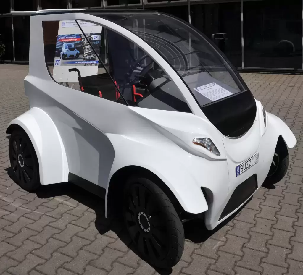 Elektroniczny samochód Politechniki w TV! 