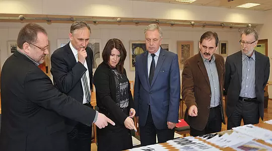 Dr inż. Joanna Ortyl otrzymuje medal na „Concours Lépine” w Paryżu. 